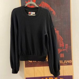 FB Beach || Black Balloon Sweater || Free People